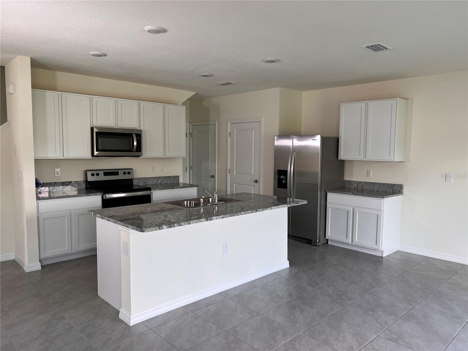 Image 10 of 52 For 3379 Suncoast Plains Drive