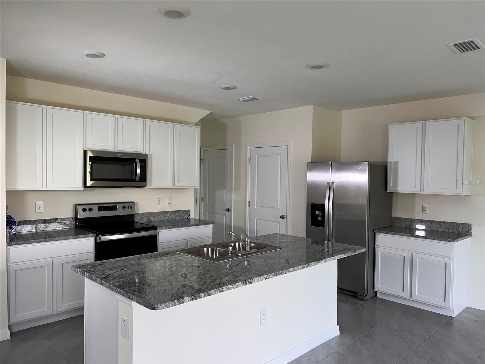 Image 11 of 52 For 3379 Suncoast Plains Drive