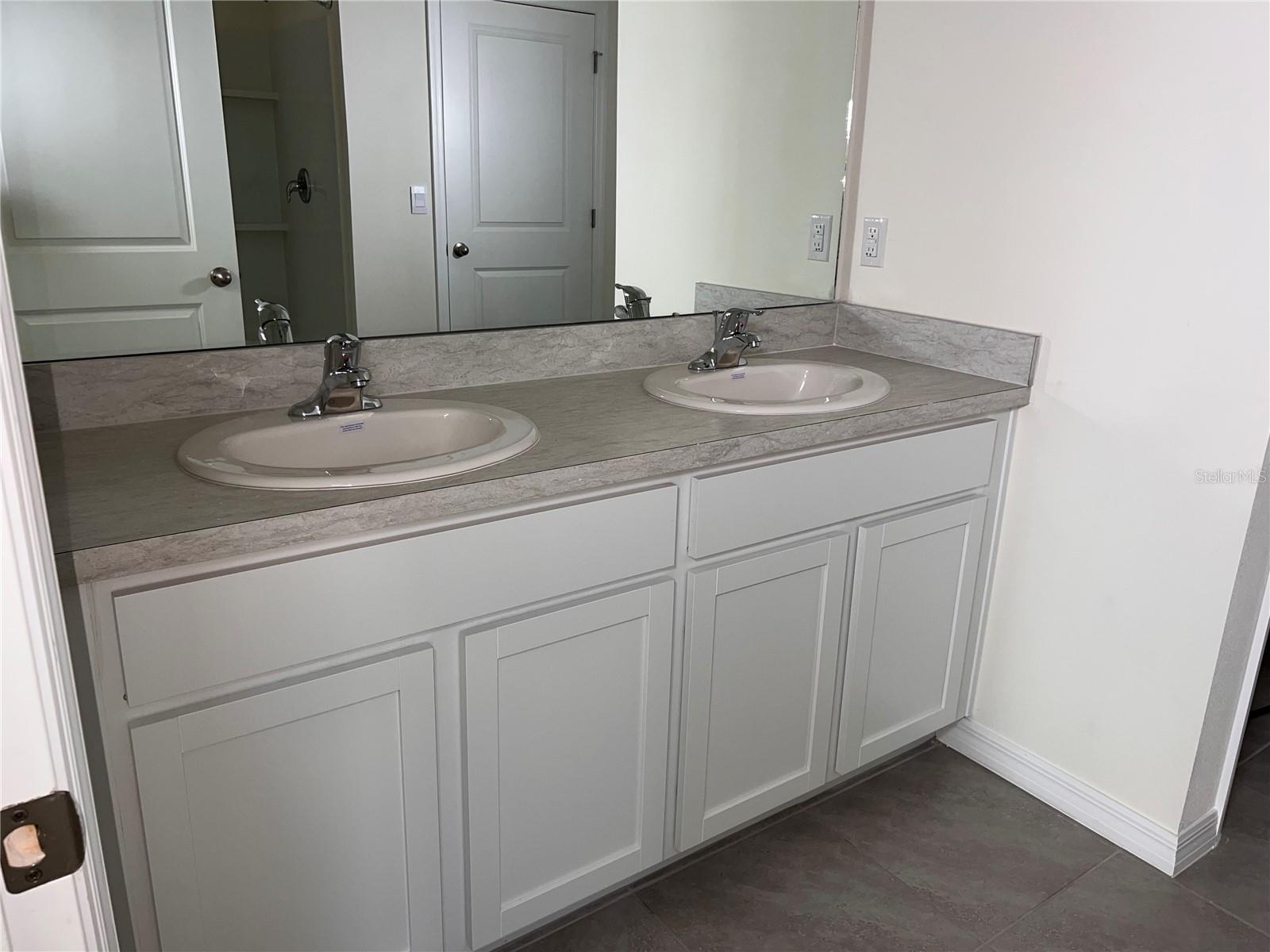 Image 29 of 52 For 3379 Suncoast Plains Drive