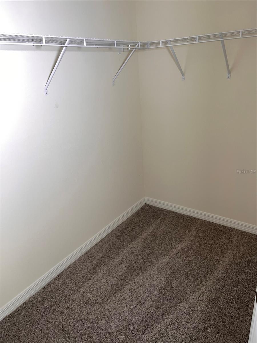 Image 32 of 52 For 3379 Suncoast Plains Drive