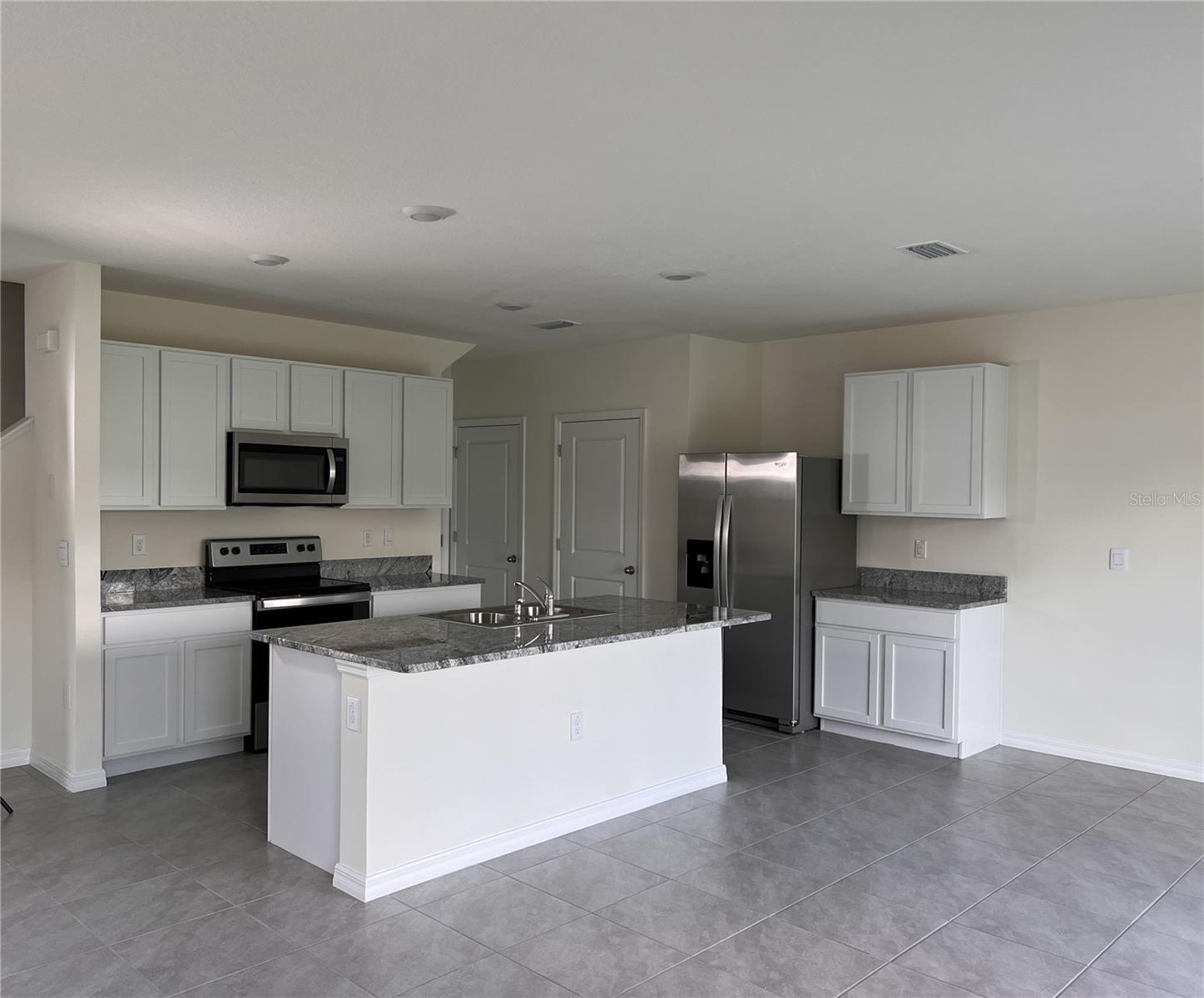 Image 8 of 52 For 3379 Suncoast Plains Drive