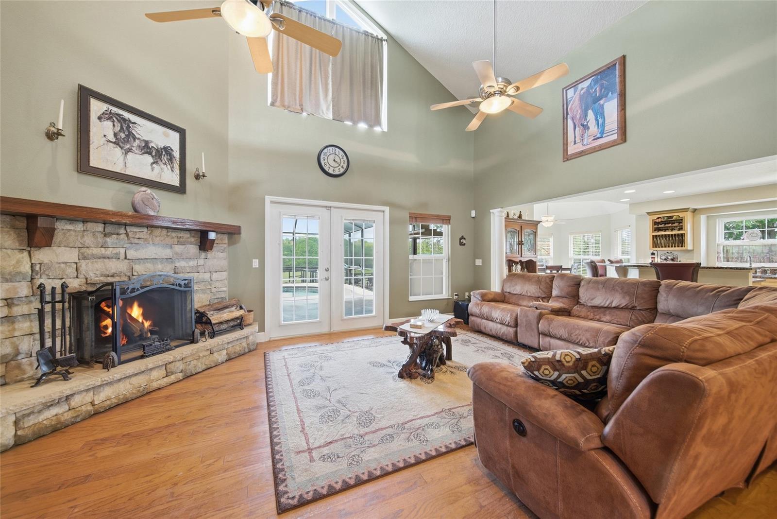 Image 18 of 67 For 32640 Blueberry Hill Way