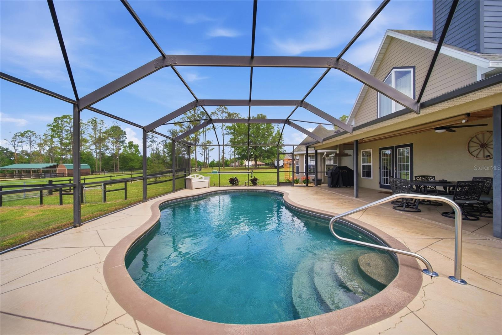 Image 24 of 67 For 32640 Blueberry Hill Way