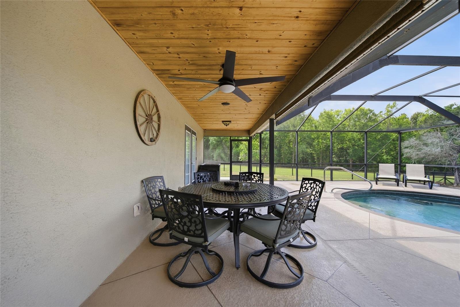 Image 26 of 67 For 32640 Blueberry Hill Way