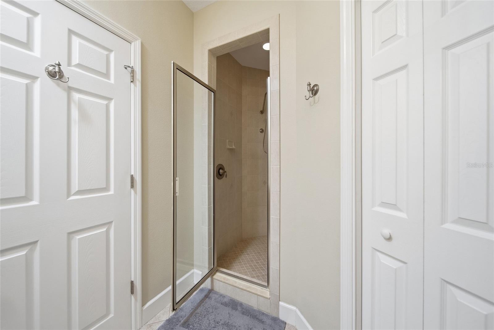 Image 42 of 67 For 32640 Blueberry Hill Way