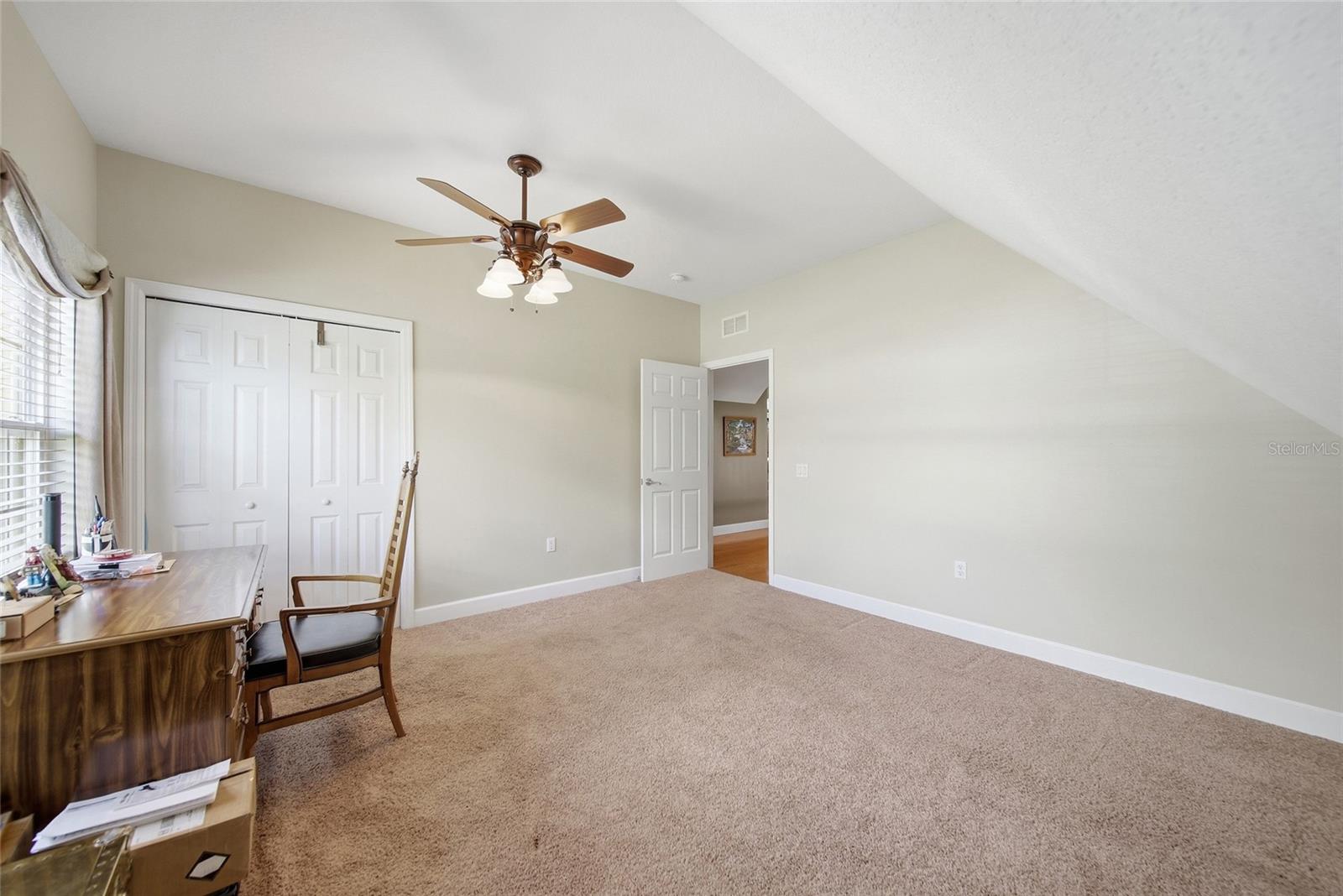 Image 45 of 67 For 32640 Blueberry Hill Way