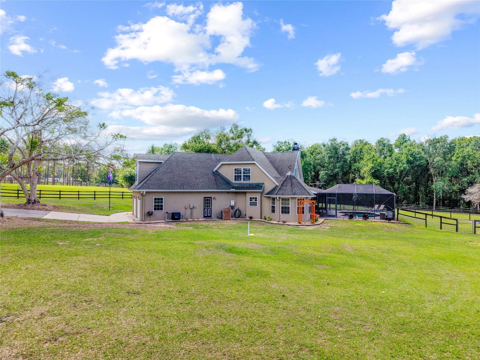 Image 53 of 67 For 32640 Blueberry Hill Way