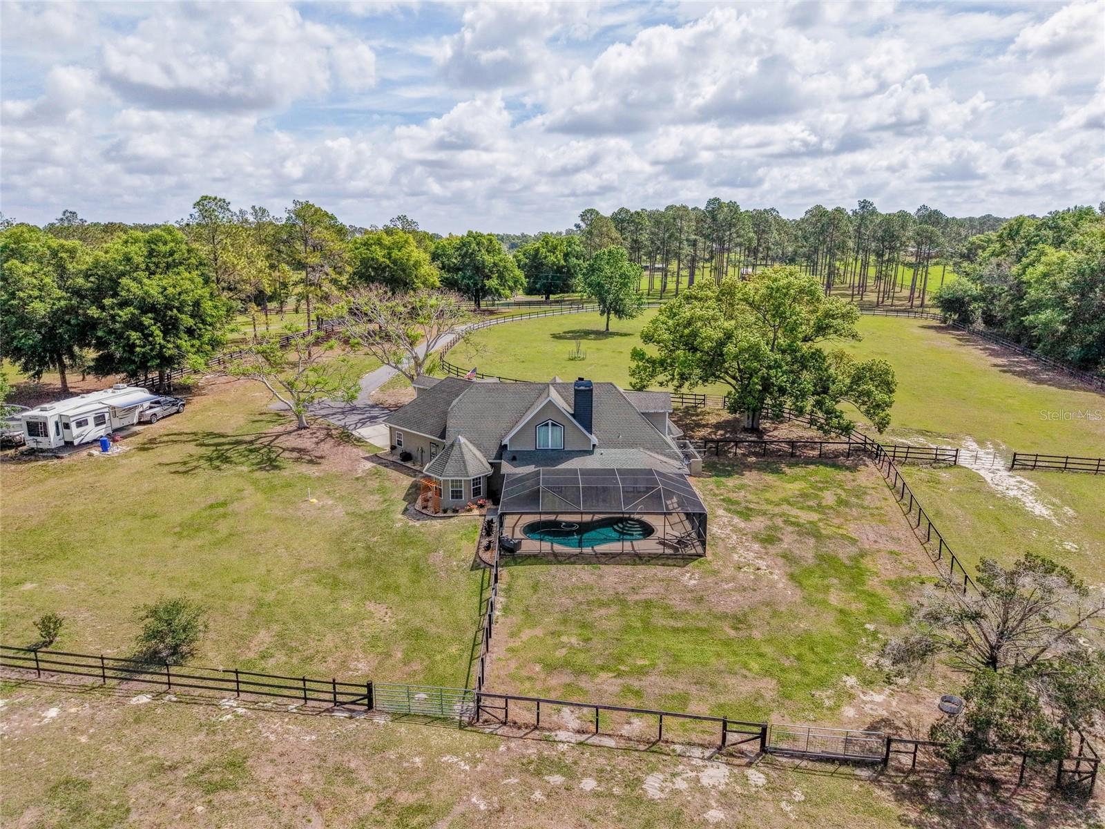 Image 55 of 67 For 32640 Blueberry Hill Way