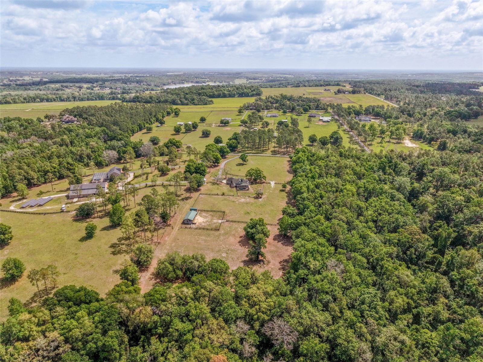 Image 56 of 67 For 32640 Blueberry Hill Way