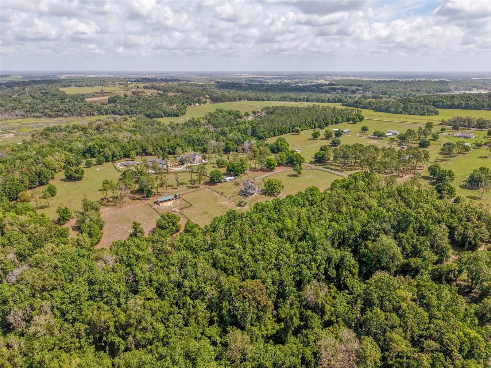 Image 60 of 67 For 32640 Blueberry Hill Way