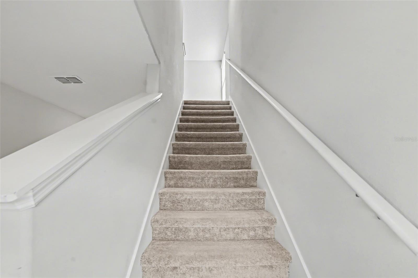 Image 12 of 35 For 509 Royal Empress Drive