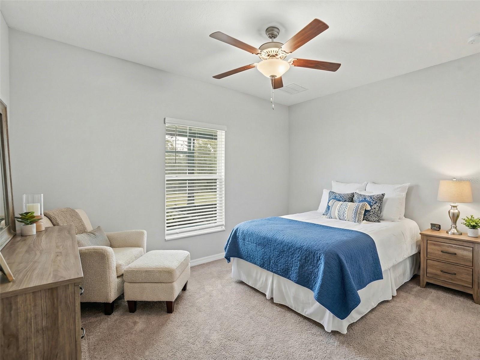 Image 19 of 35 For 509 Royal Empress Drive