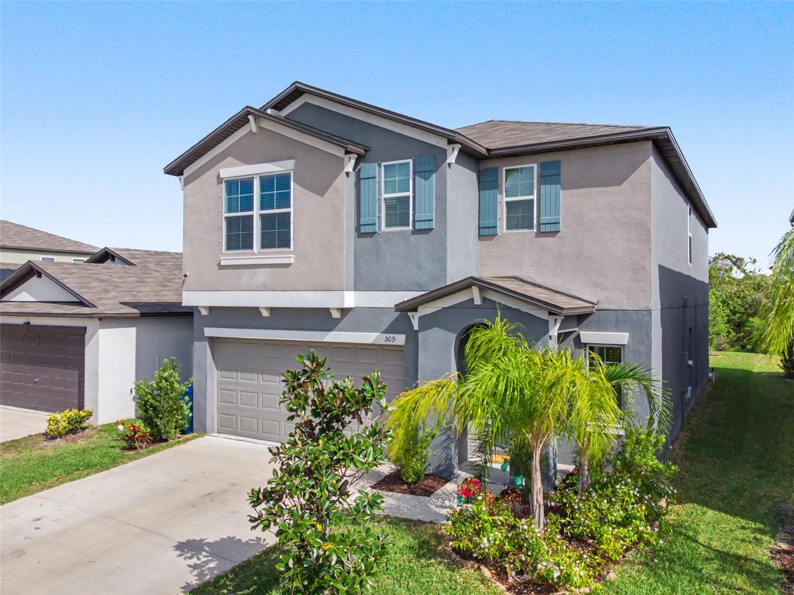 Image 2 of 35 For 509 Royal Empress Drive