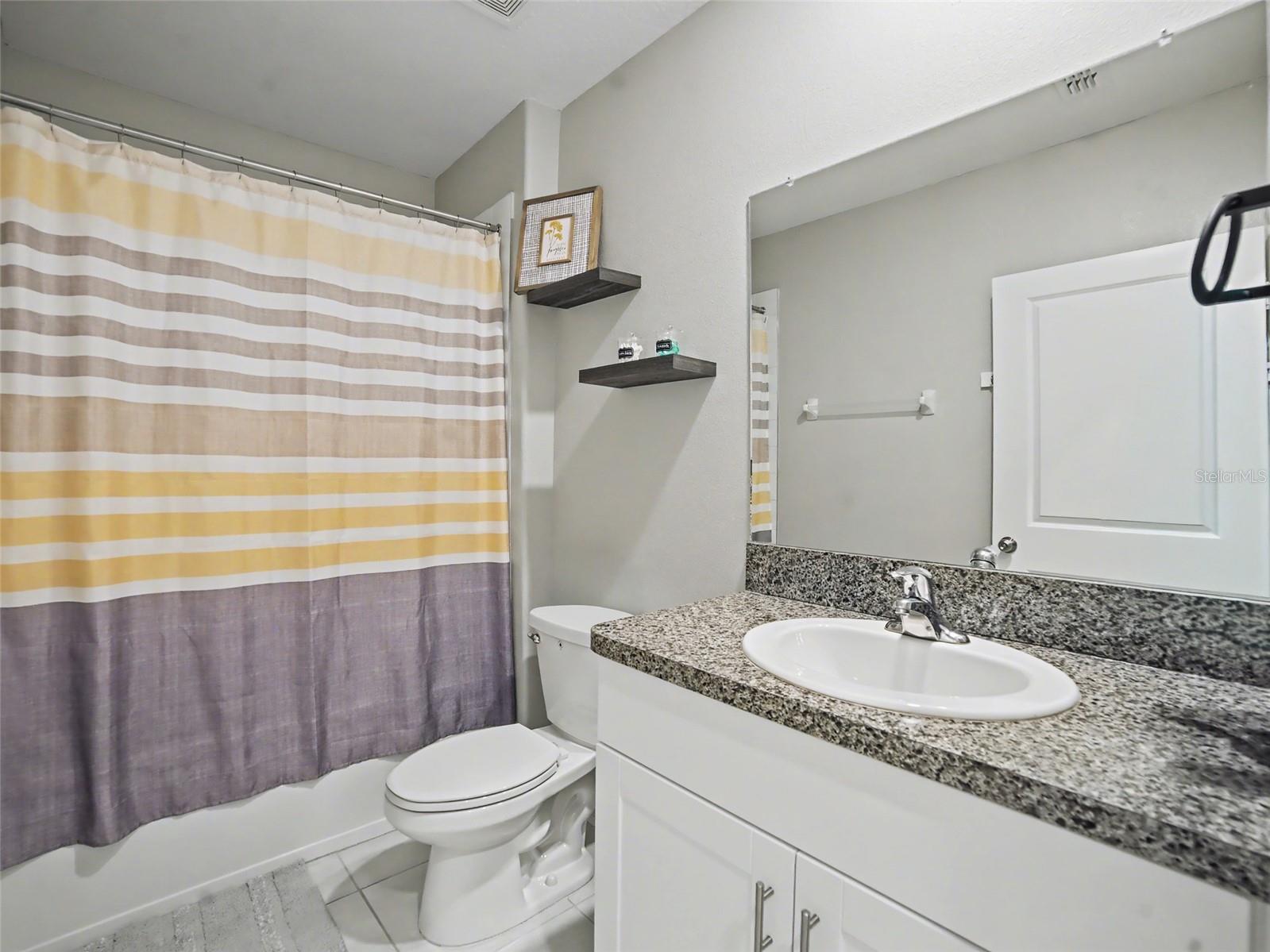 Image 20 of 35 For 509 Royal Empress Drive