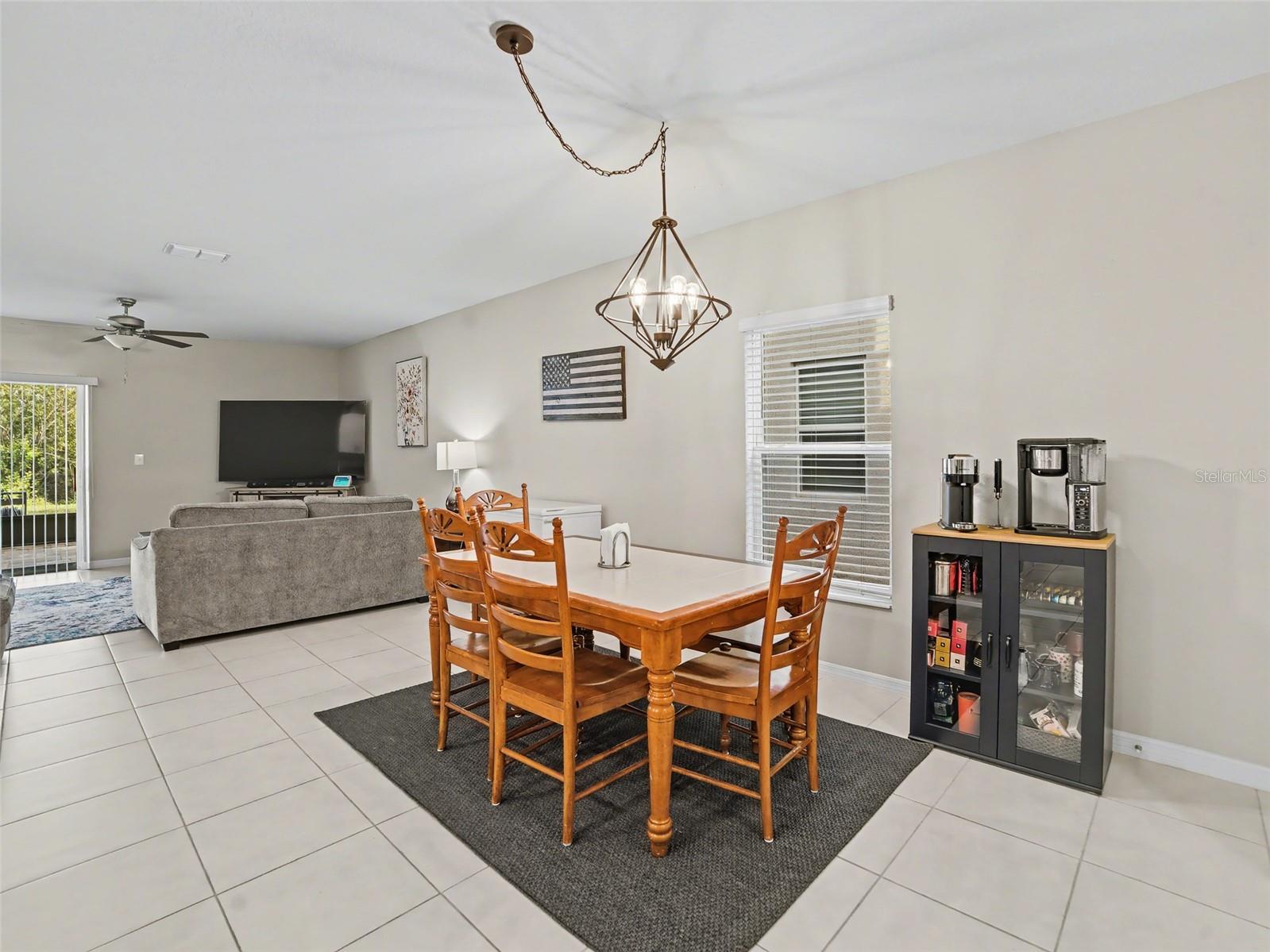 Image 9 of 35 For 509 Royal Empress Drive