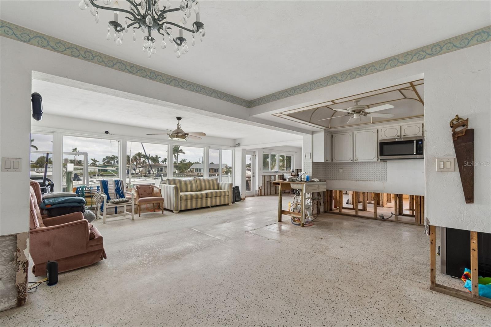 Image 10 of 56 For 15 Bellevue Drive