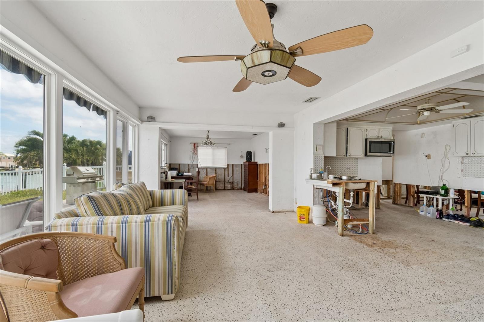 Image 15 of 56 For 15 Bellevue Drive