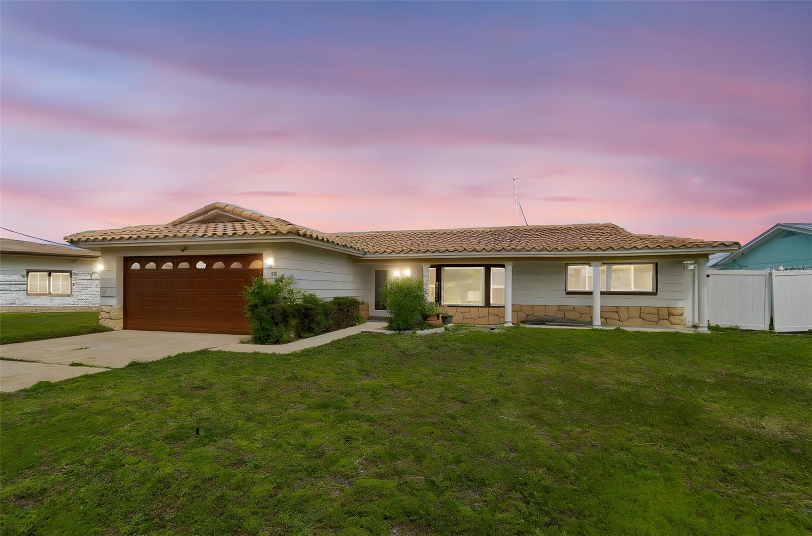 Image 2 of 56 For 15 Bellevue Drive