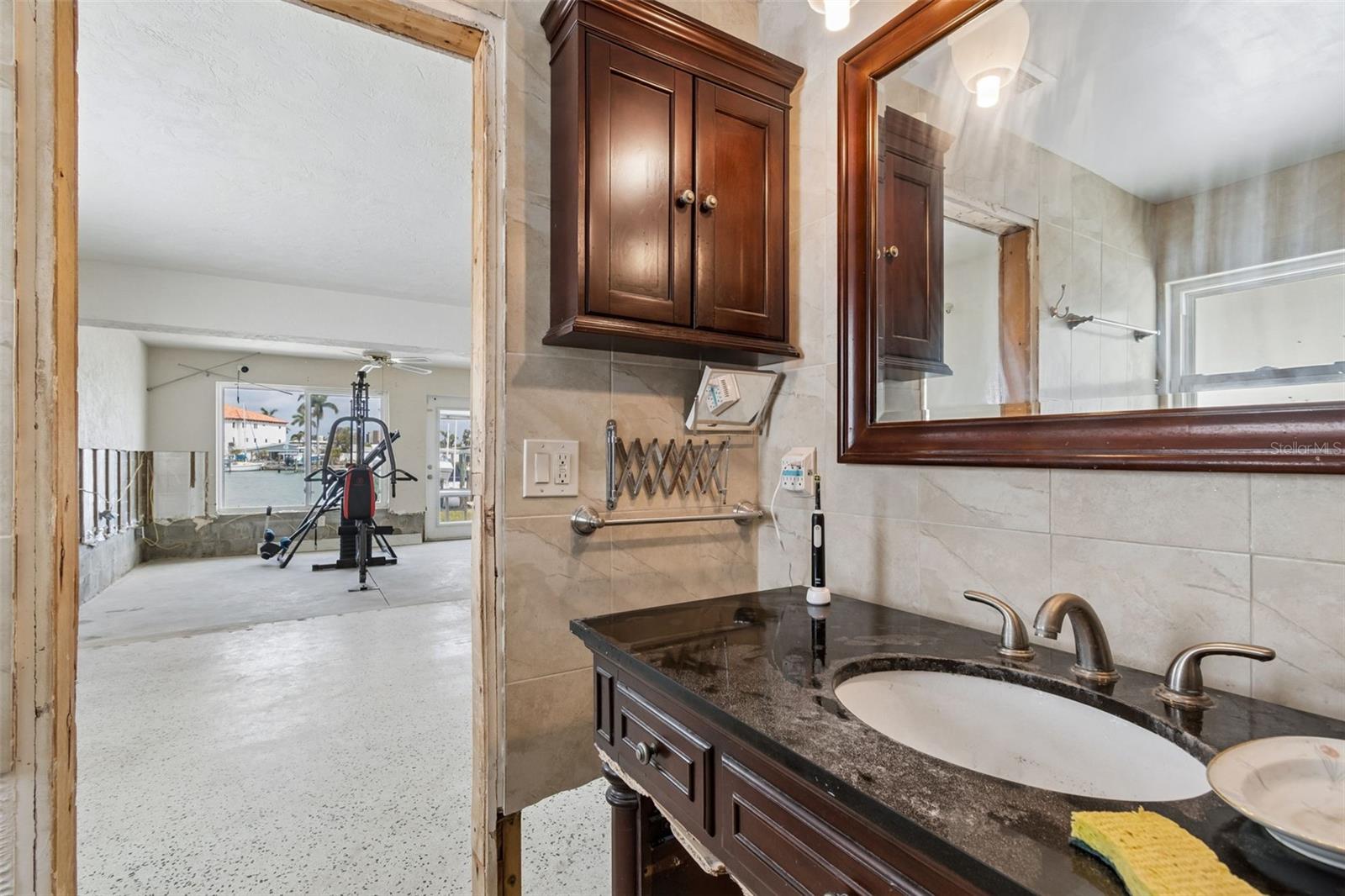 Image 28 of 56 For 15 Bellevue Drive