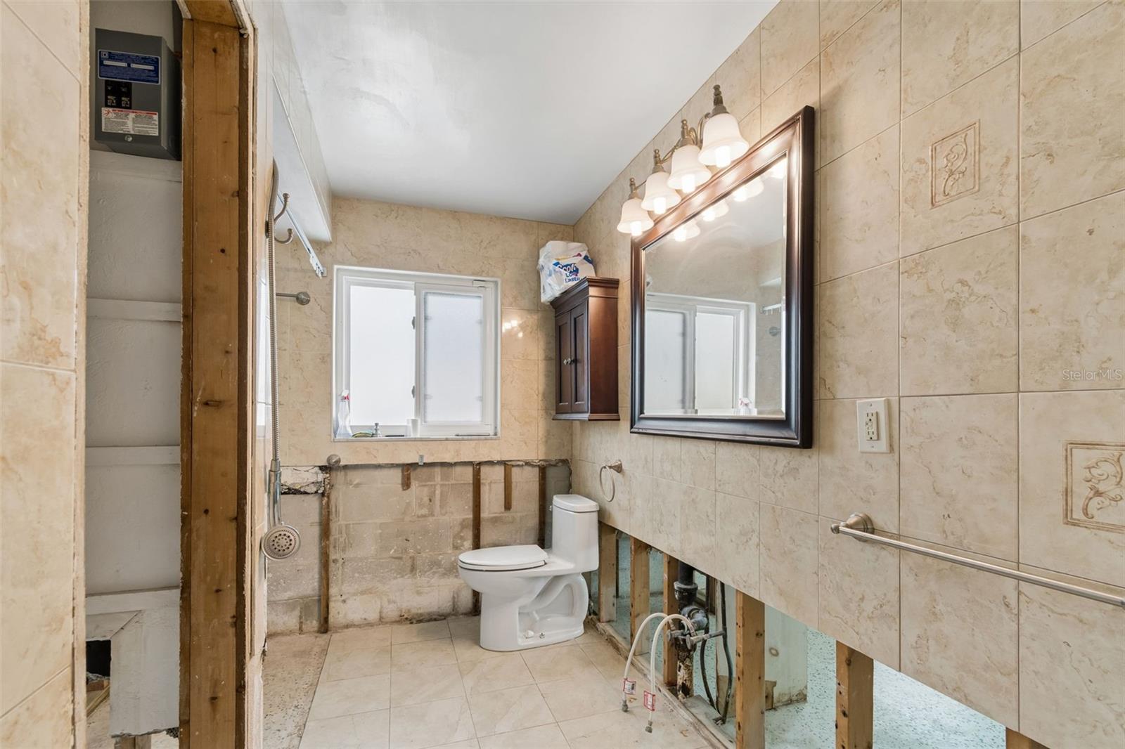 Image 31 of 56 For 15 Bellevue Drive