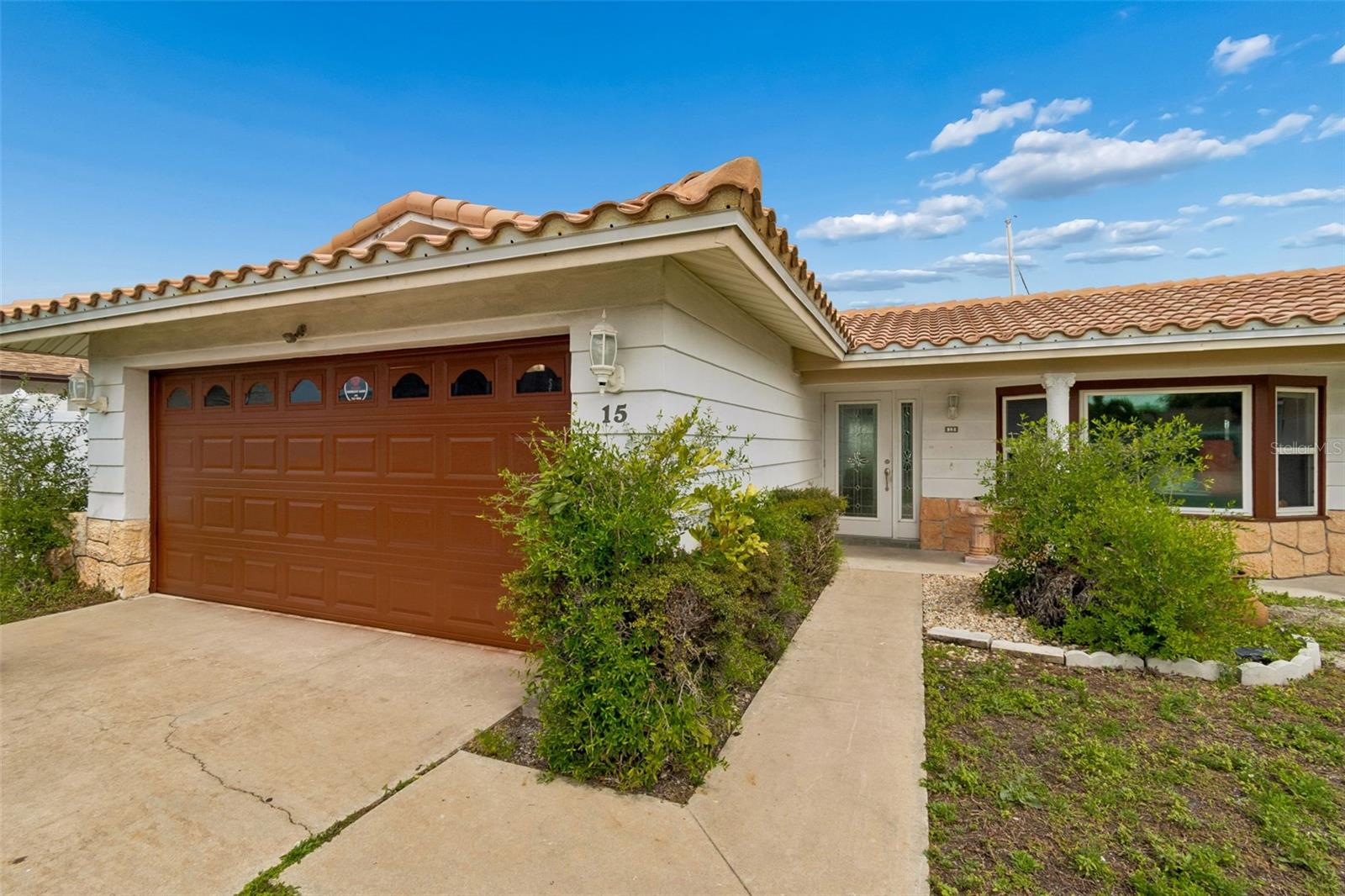 Image 4 of 56 For 15 Bellevue Drive