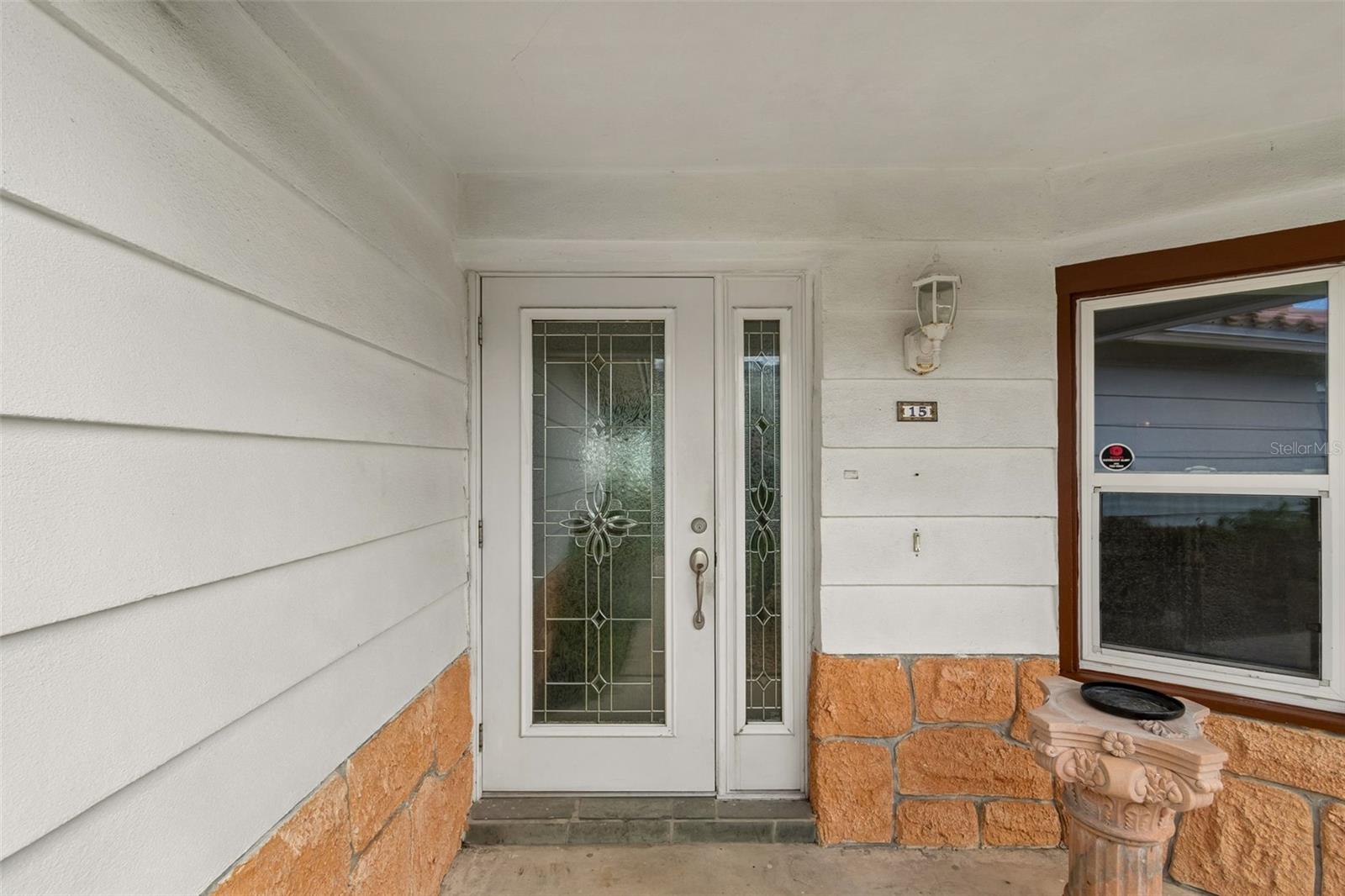 Image 5 of 56 For 15 Bellevue Drive