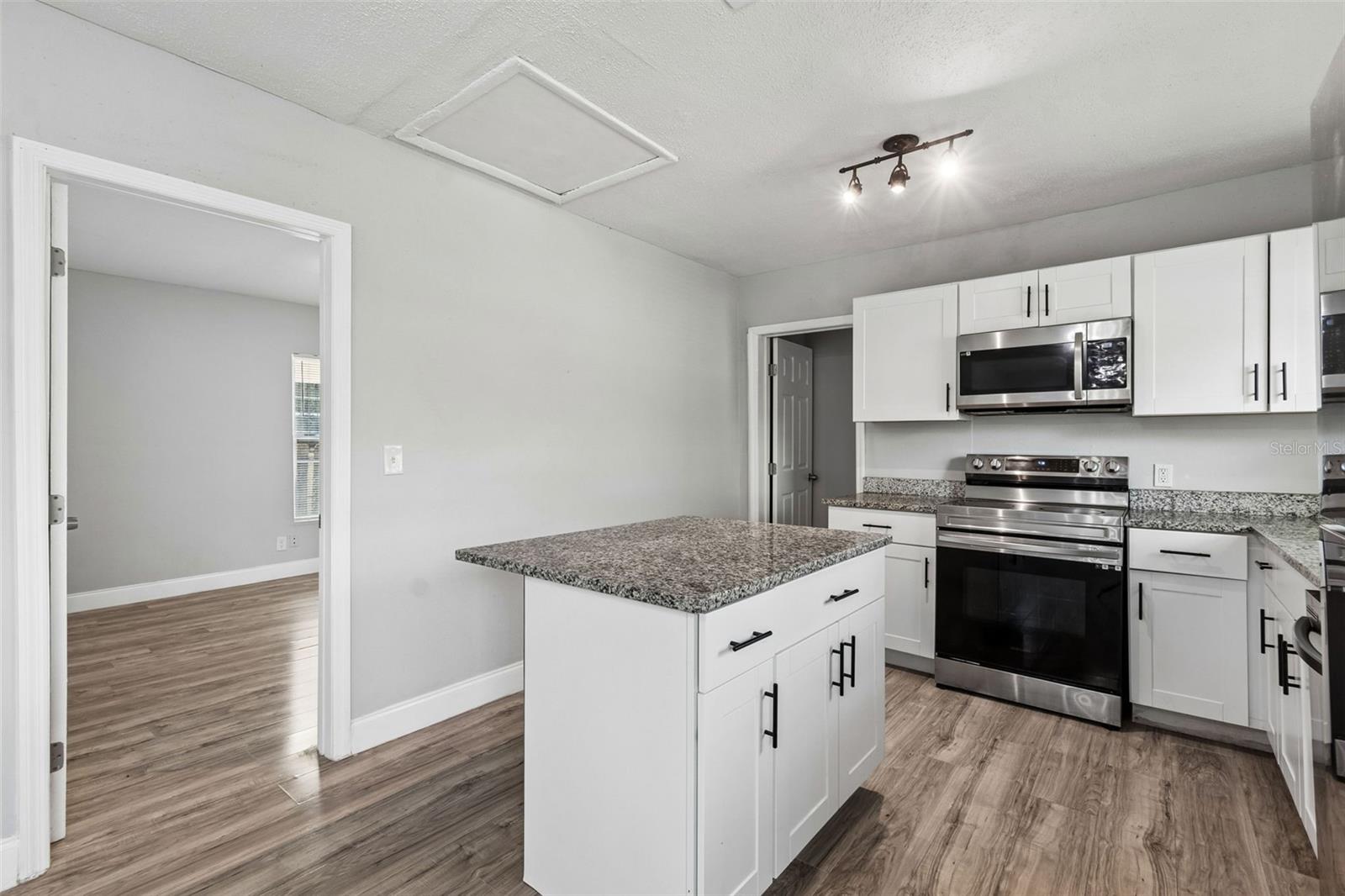 Image 16 of 72 For 8008 12th Street