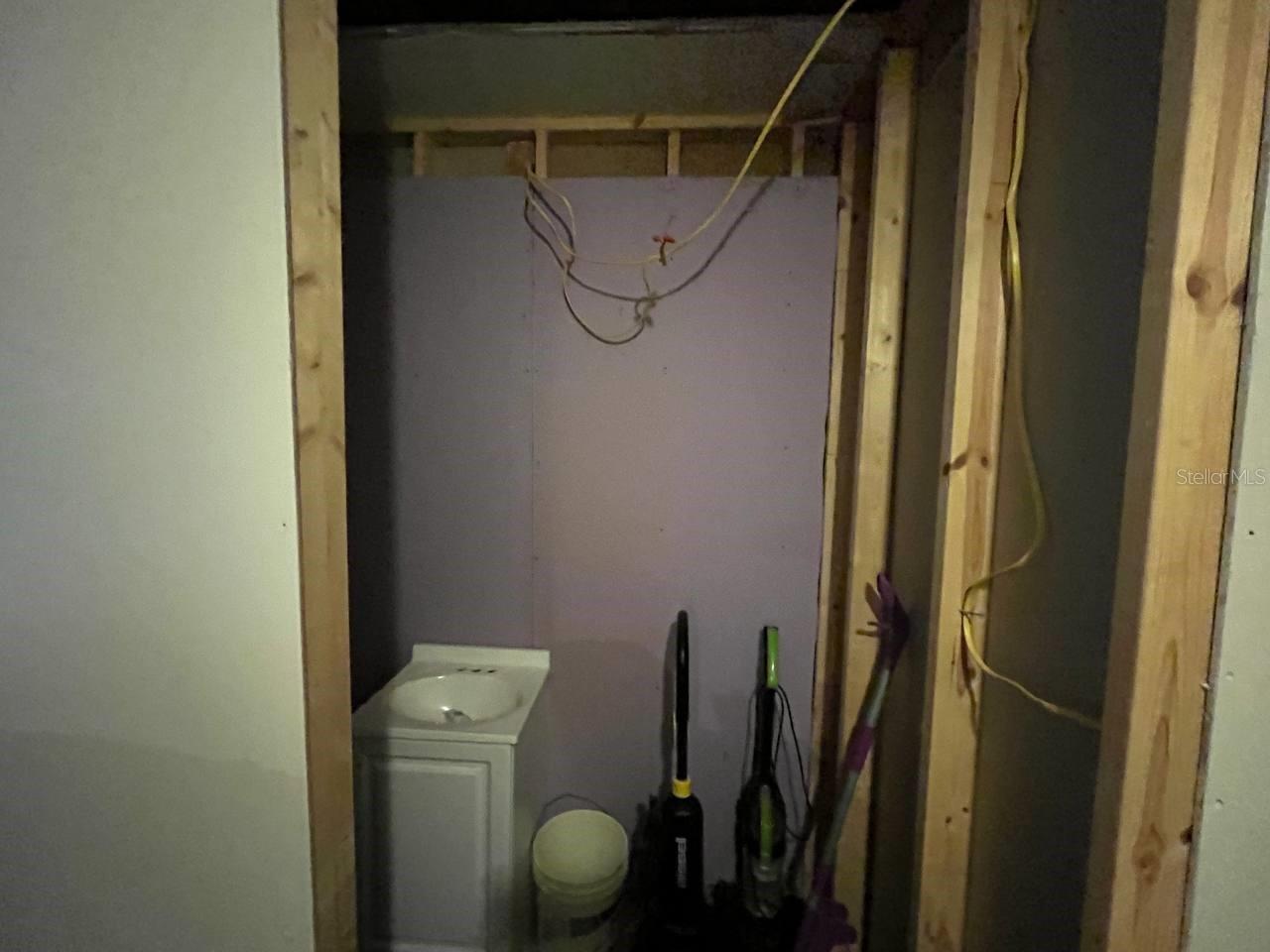 Image 19 of 37 For 780 Maple Avenue