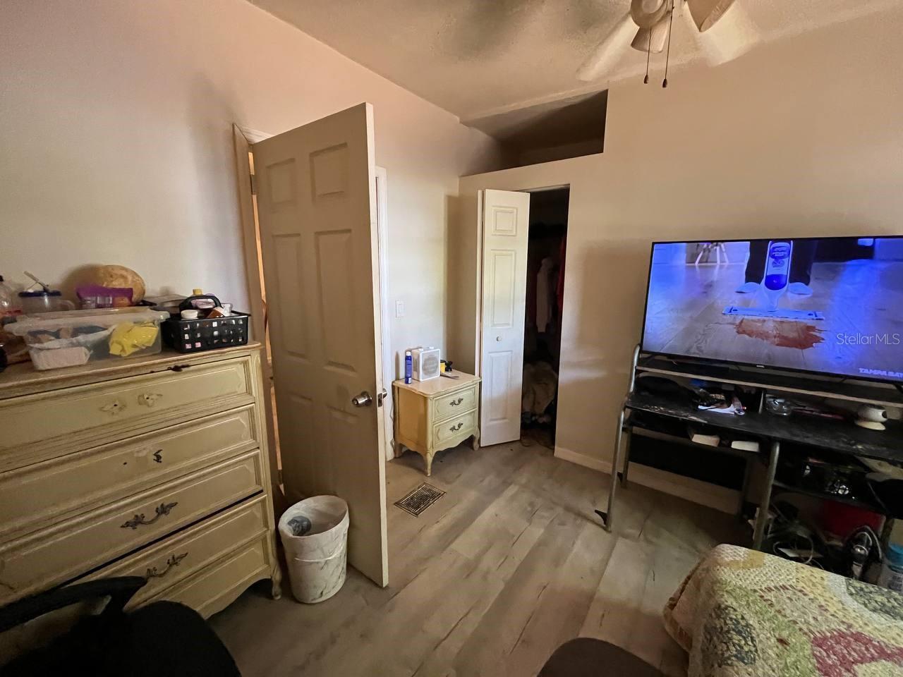 Image 27 of 37 For 780 Maple Avenue