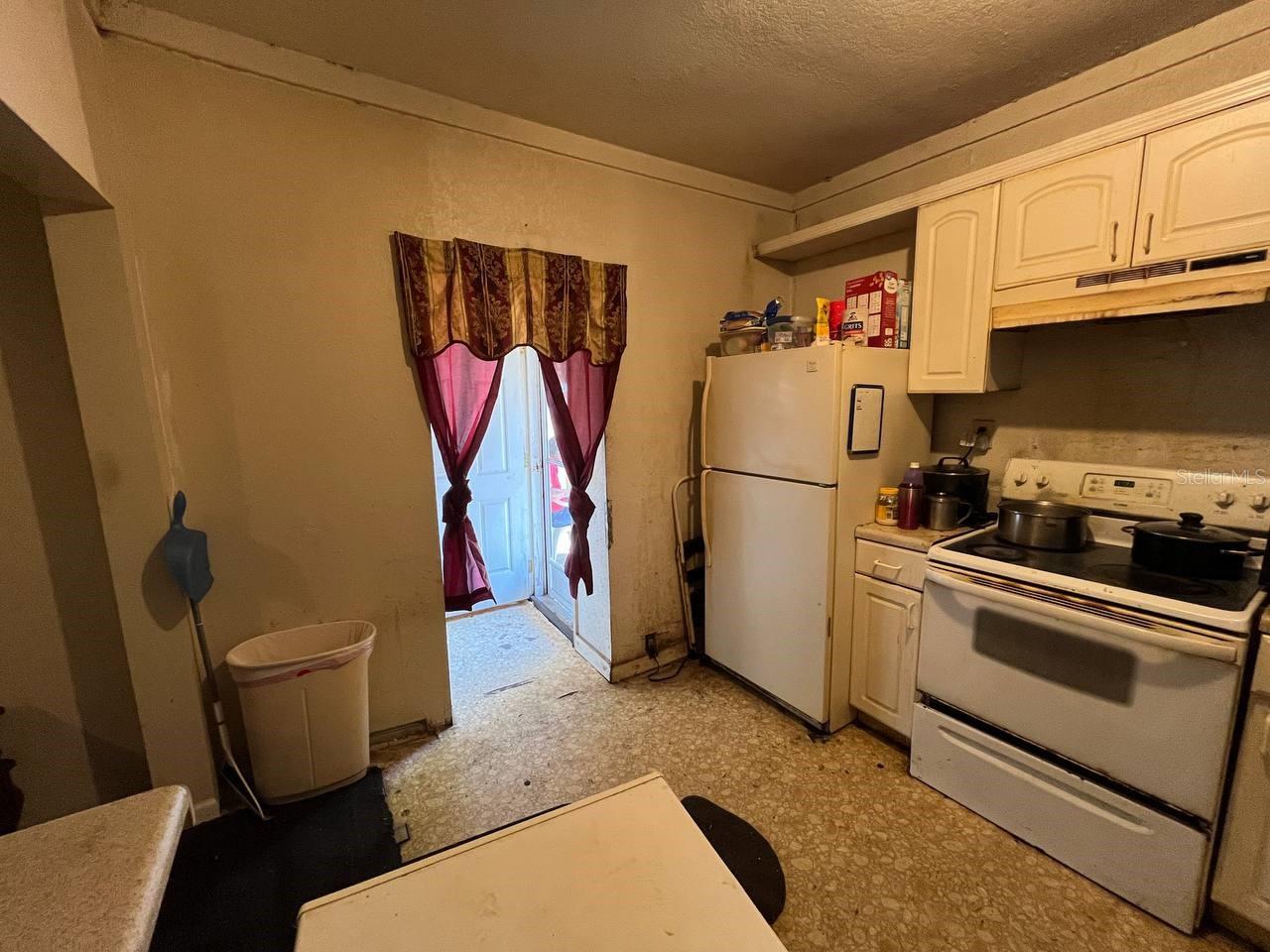 Image 6 of 37 For 780 Maple Avenue