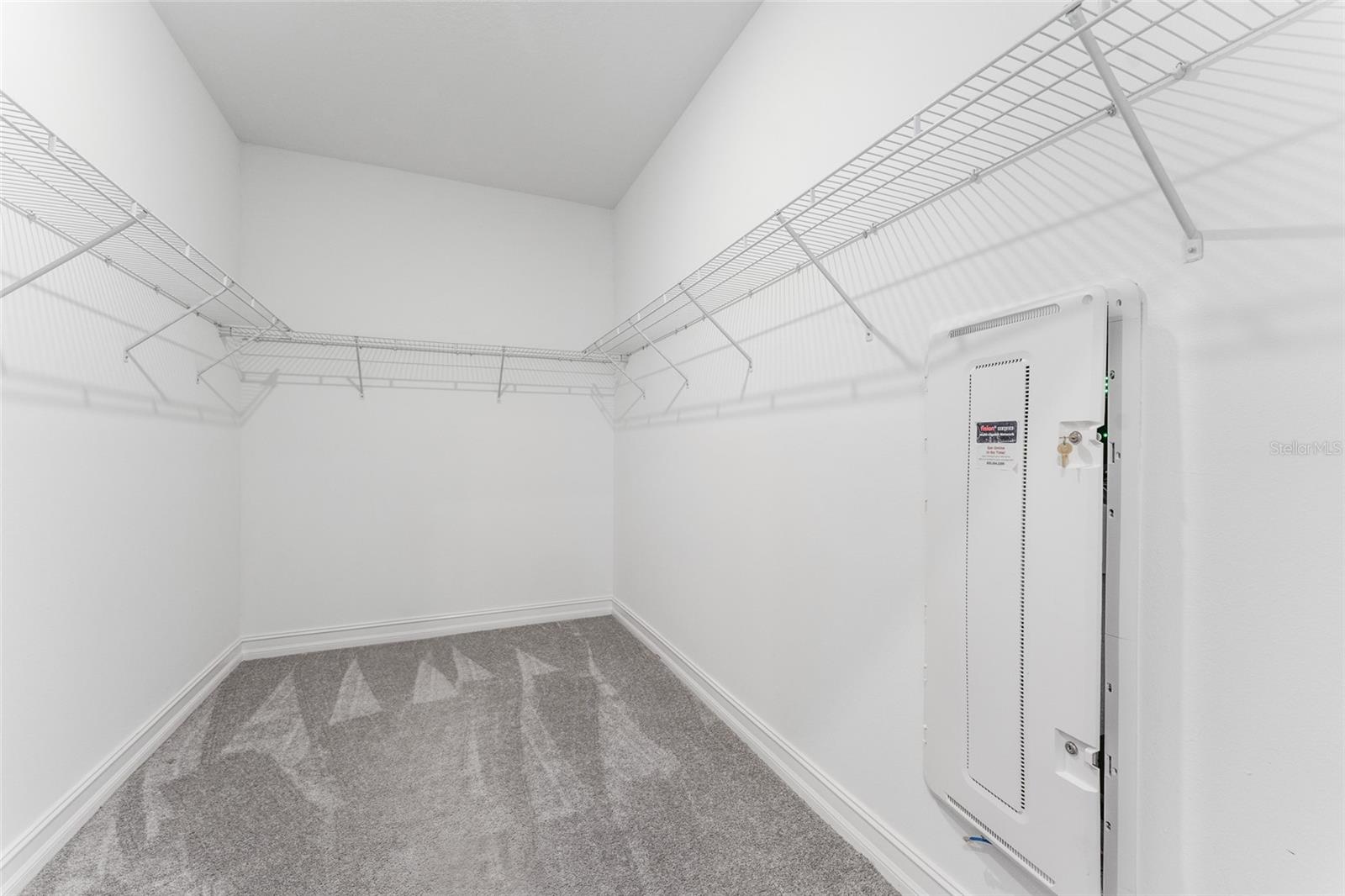 Listing photo id 16 for 18255 Serene Lake Loop