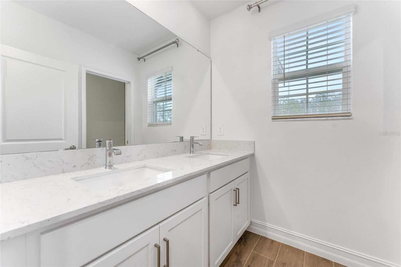 Listing photo id 23 for 18255 Serene Lake Loop