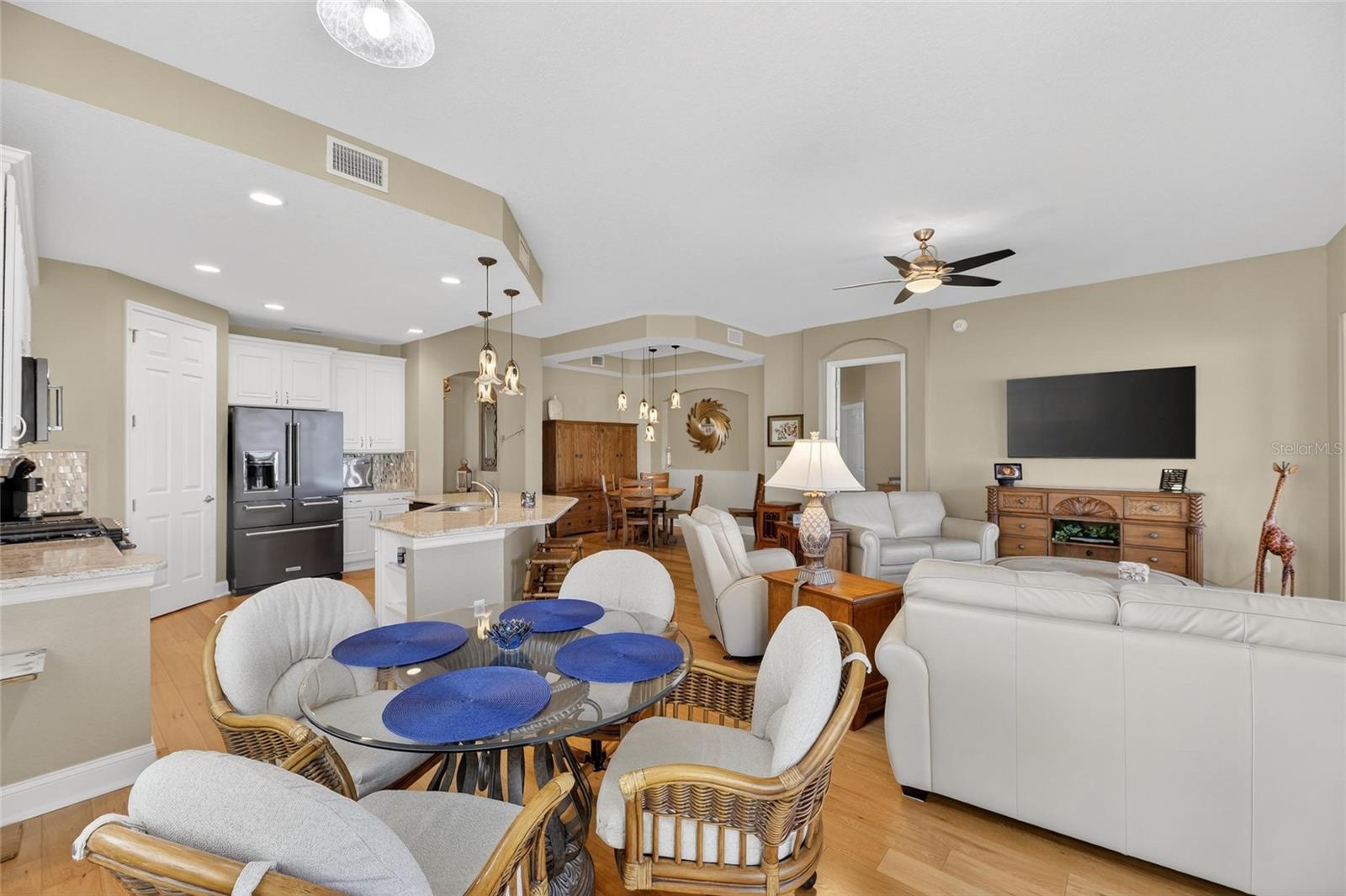 Image 21 of 77 For 1351 Emerald Dunes Drive 1351