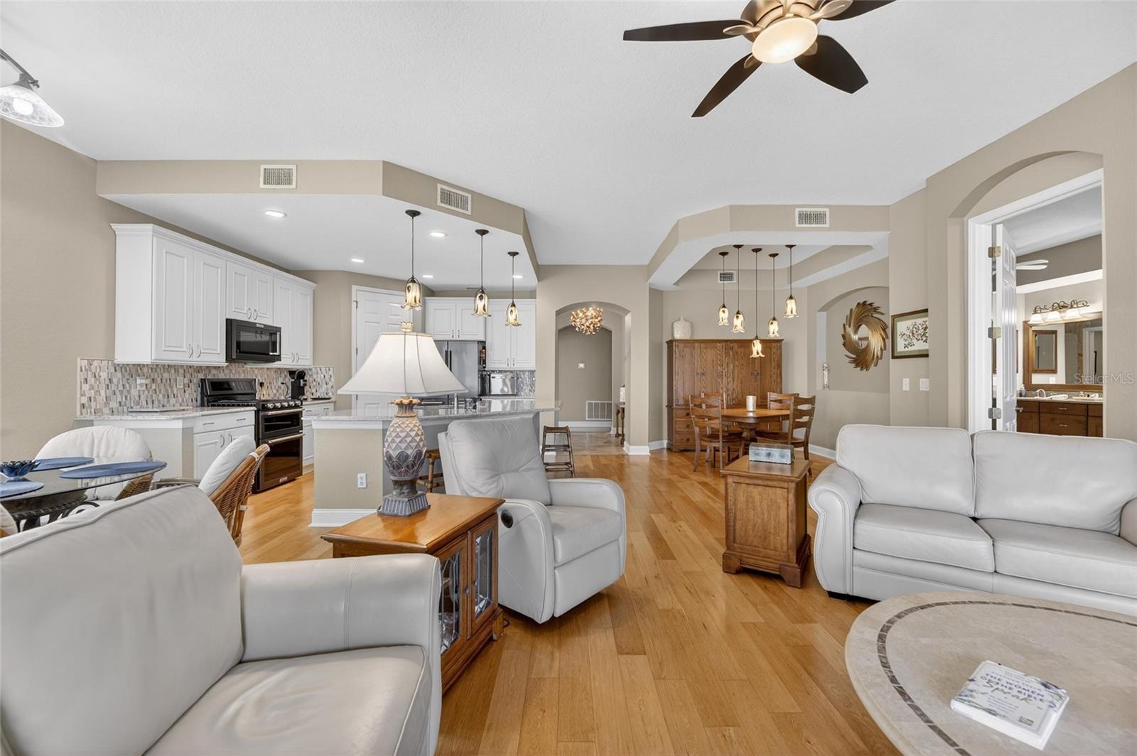 Image 22 of 77 For 1351 Emerald Dunes Drive 1351