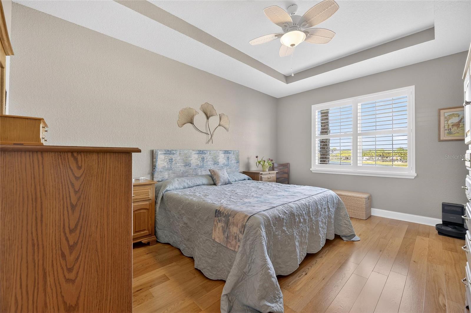 Image 31 of 77 For 1351 Emerald Dunes Drive 1351