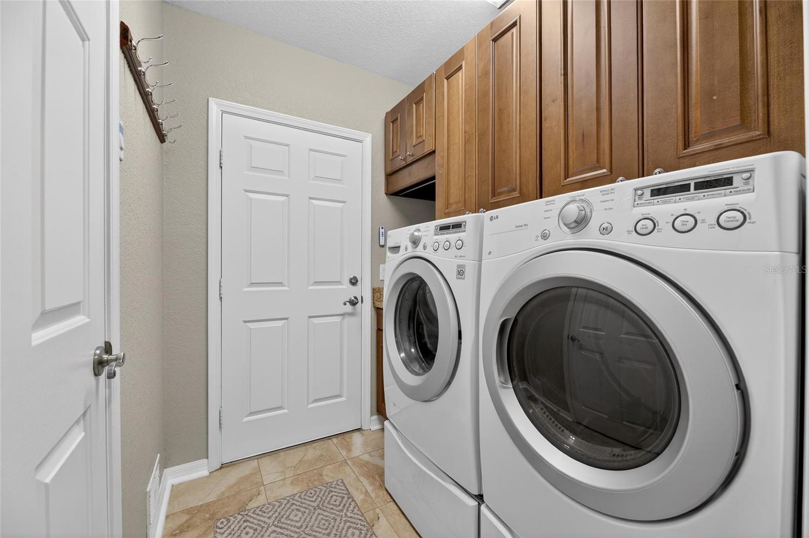 Image 43 of 77 For 1351 Emerald Dunes Drive 1351