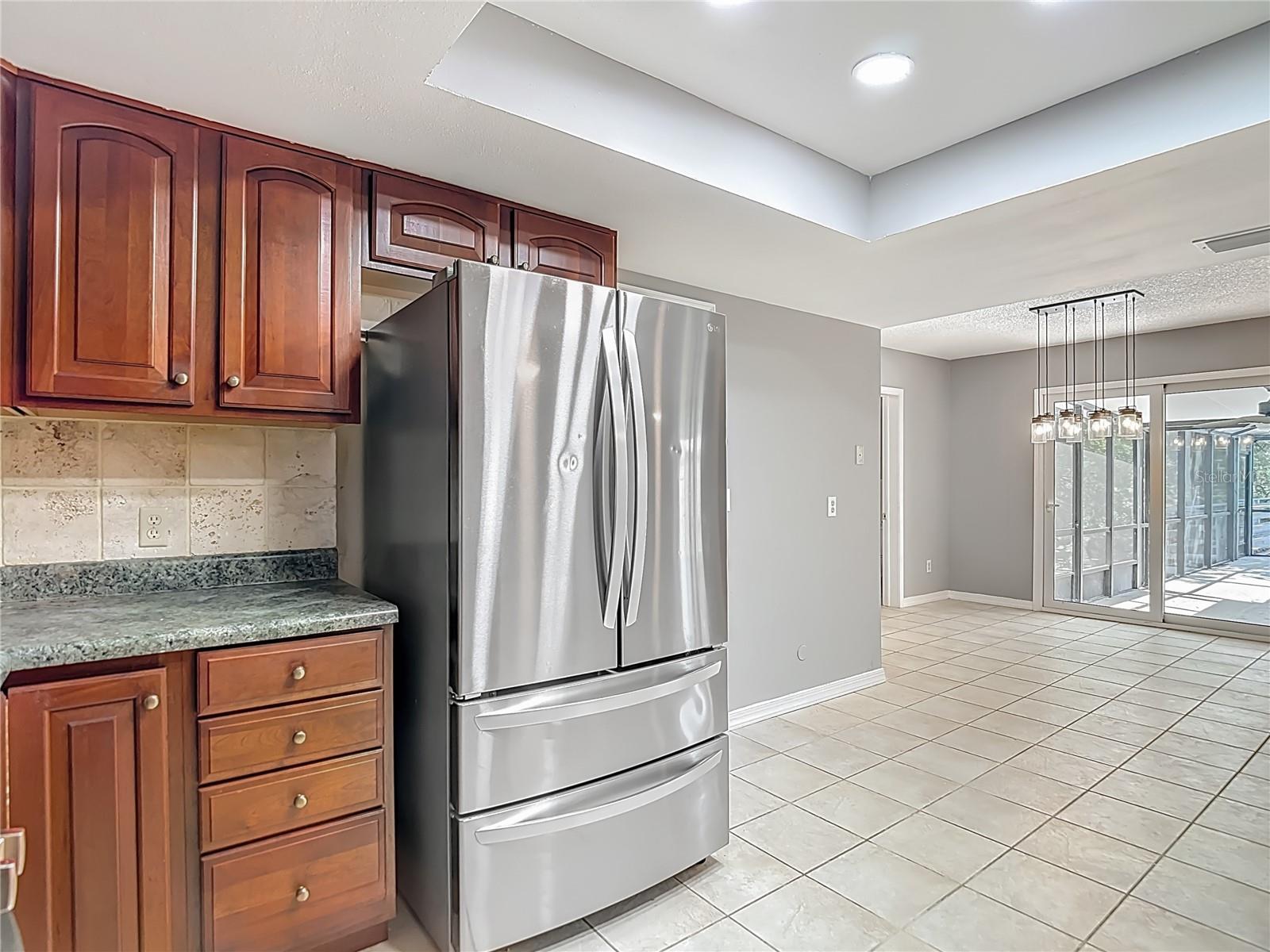 Image 20 of 70 For 2445 Glenview Drive