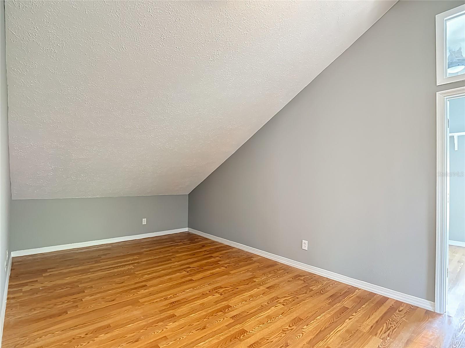 Image 24 of 70 For 2445 Glenview Drive