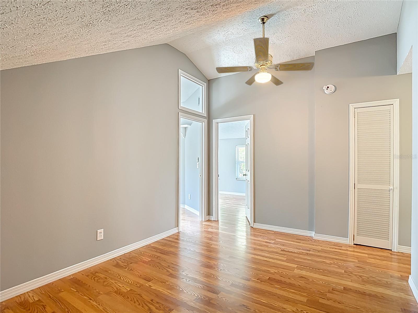 Image 27 of 70 For 2445 Glenview Drive