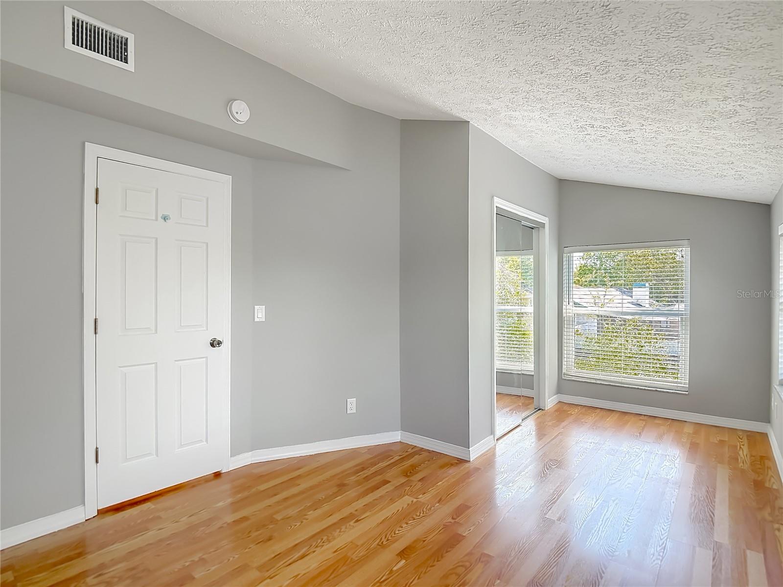 Image 29 of 70 For 2445 Glenview Drive