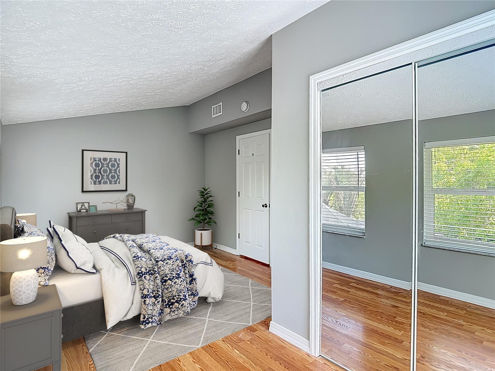 Image 30 of 70 For 2445 Glenview Drive