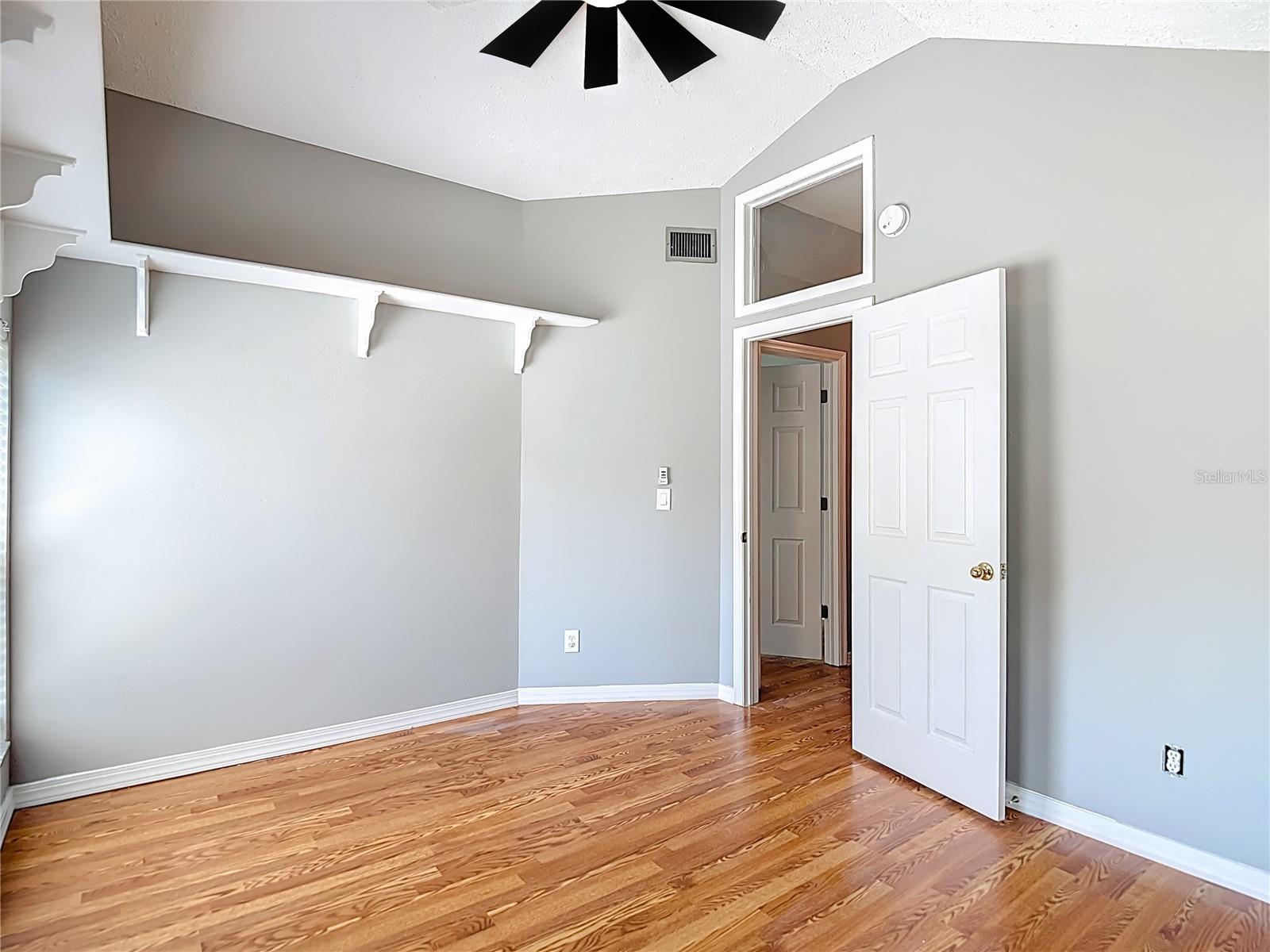 Image 34 of 70 For 2445 Glenview Drive