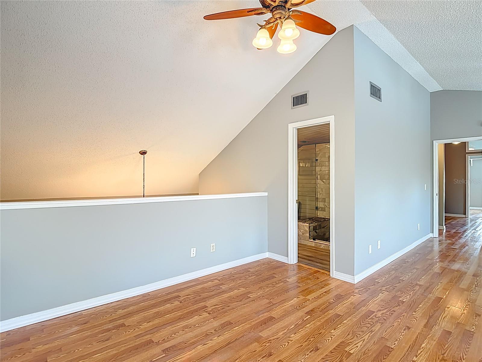 Image 41 of 70 For 2445 Glenview Drive