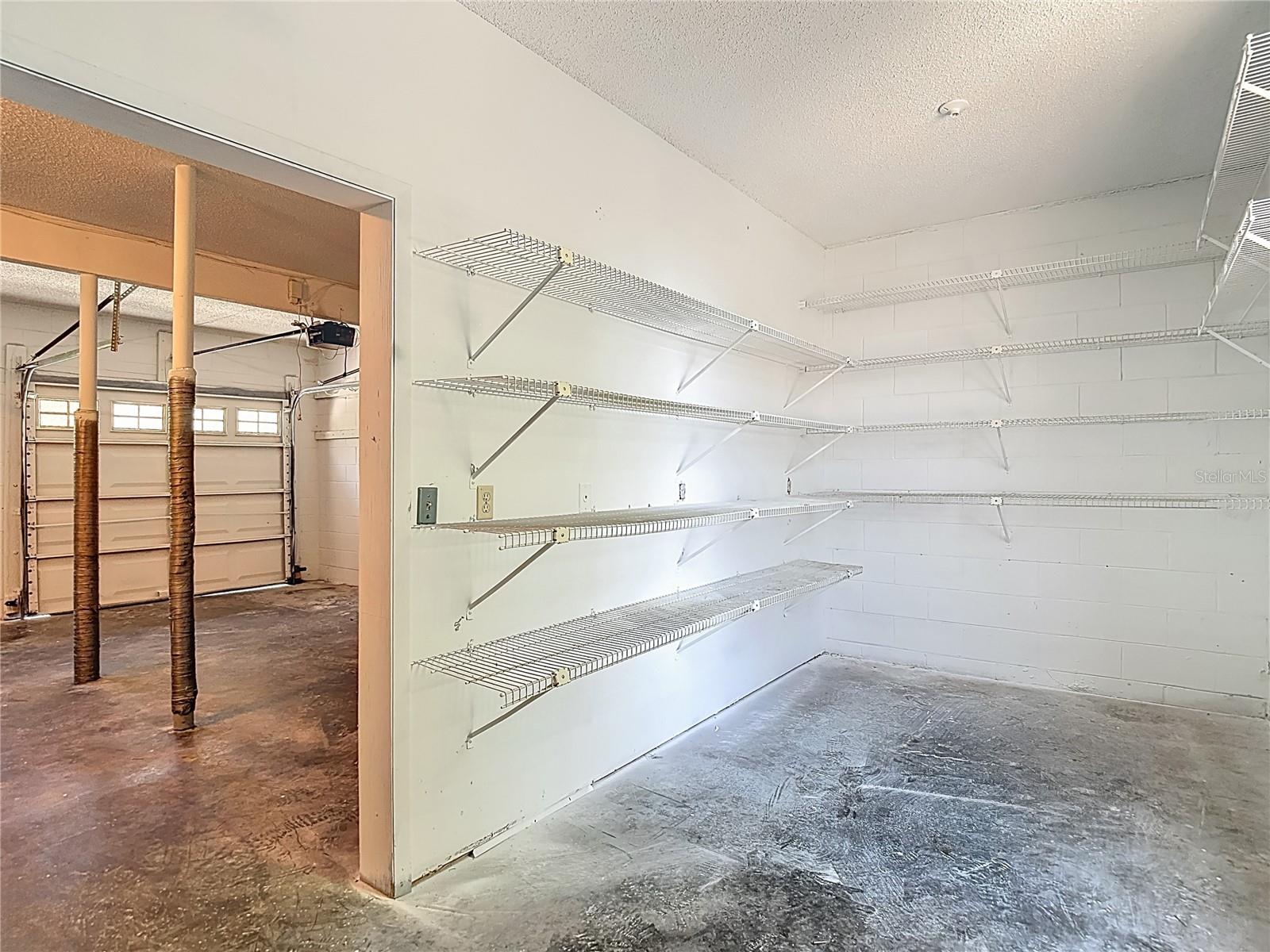 Image 50 of 70 For 2445 Glenview Drive