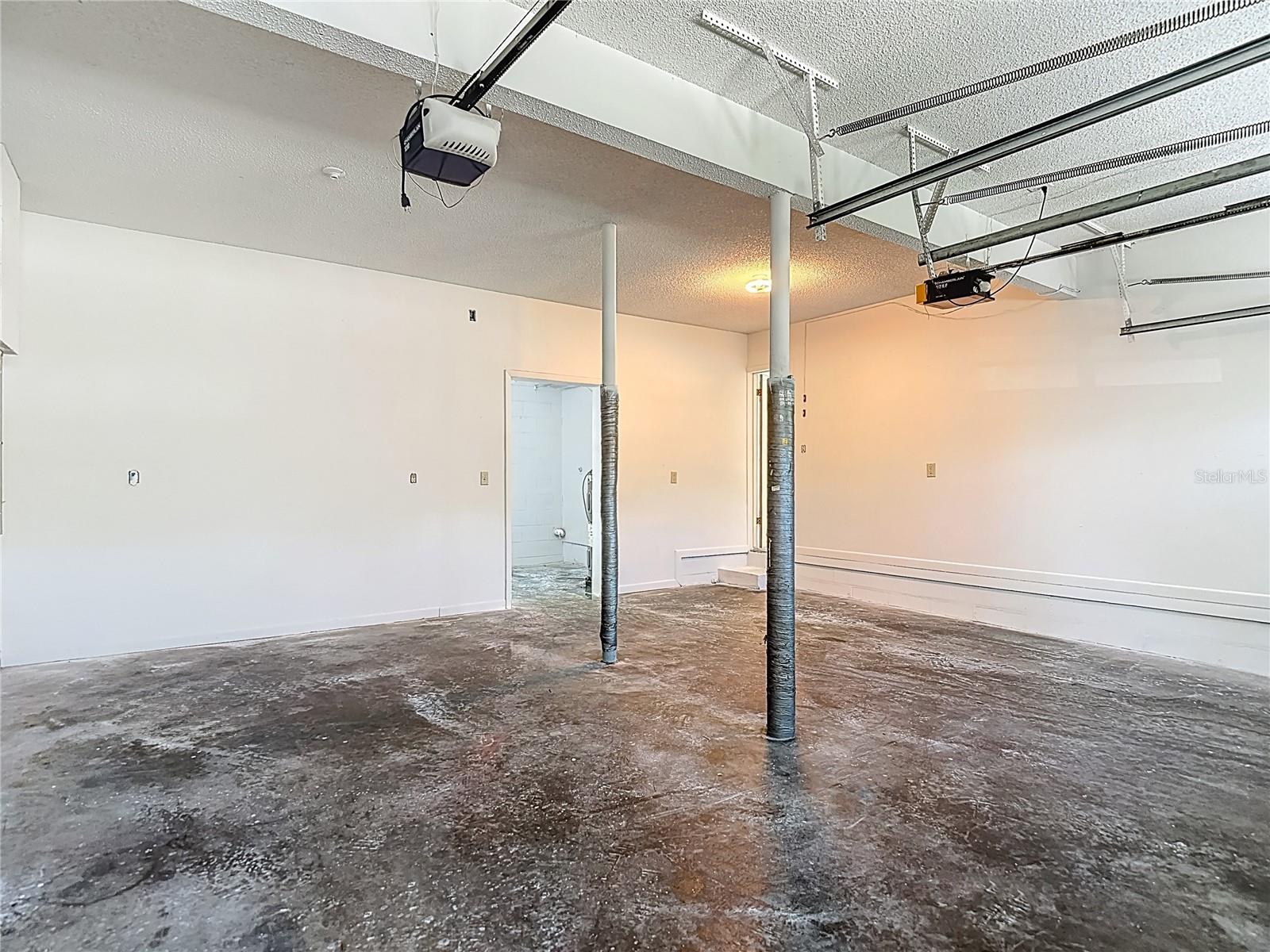 Image 53 of 70 For 2445 Glenview Drive