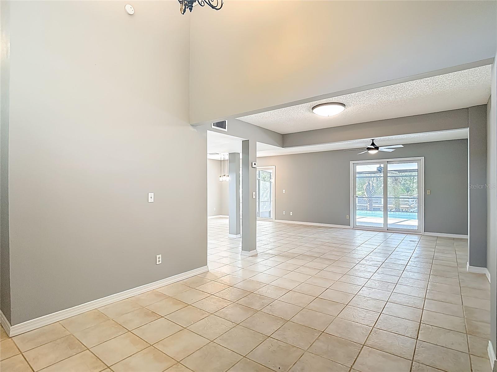 Image 8 of 70 For 2445 Glenview Drive