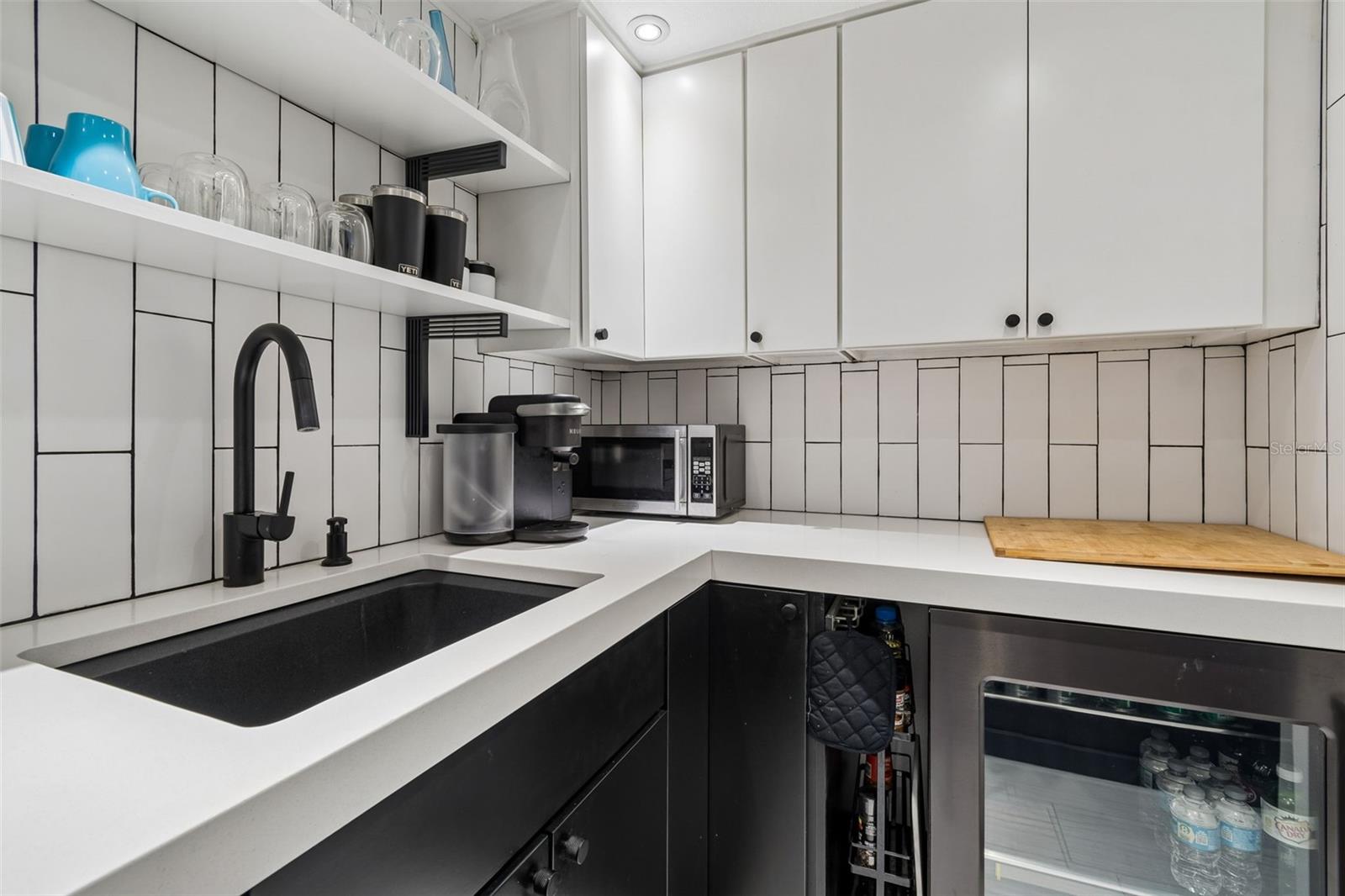 Image 13 of 42 For 880 Mandalay Ave  N703