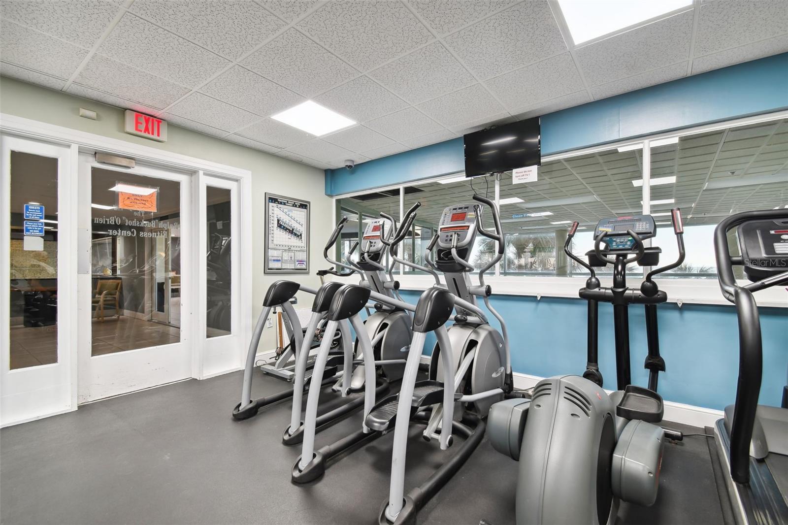 Image 36 of 42 For 880 Mandalay Ave  N703