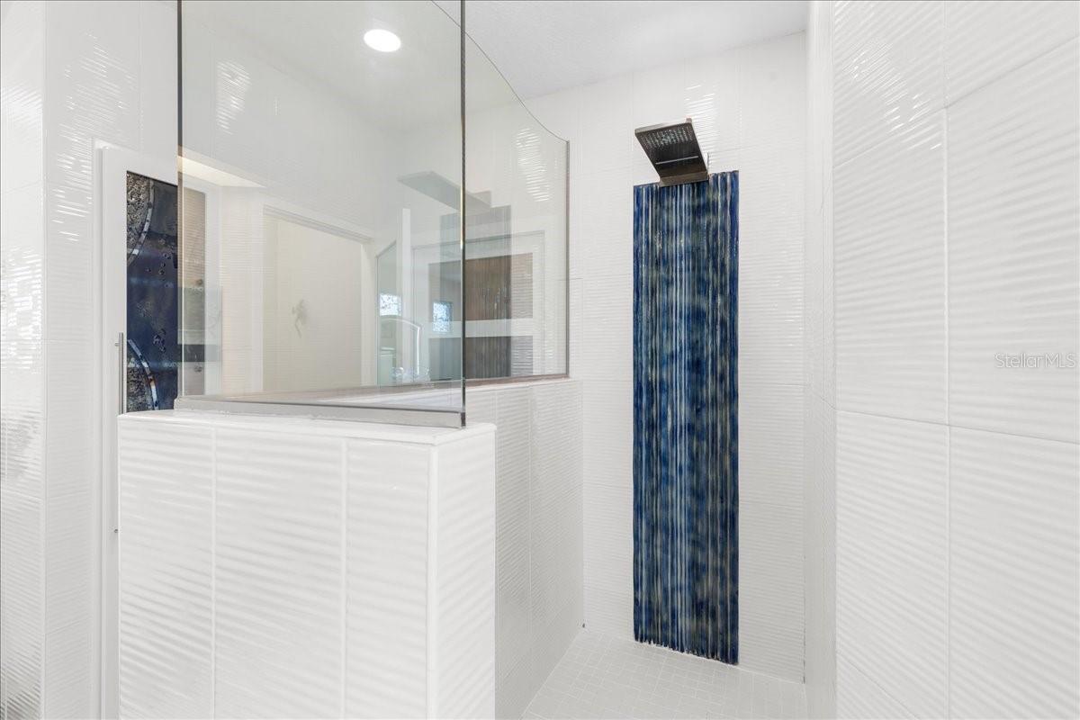 Image 37 of 73 For 375 Wellington Avenue