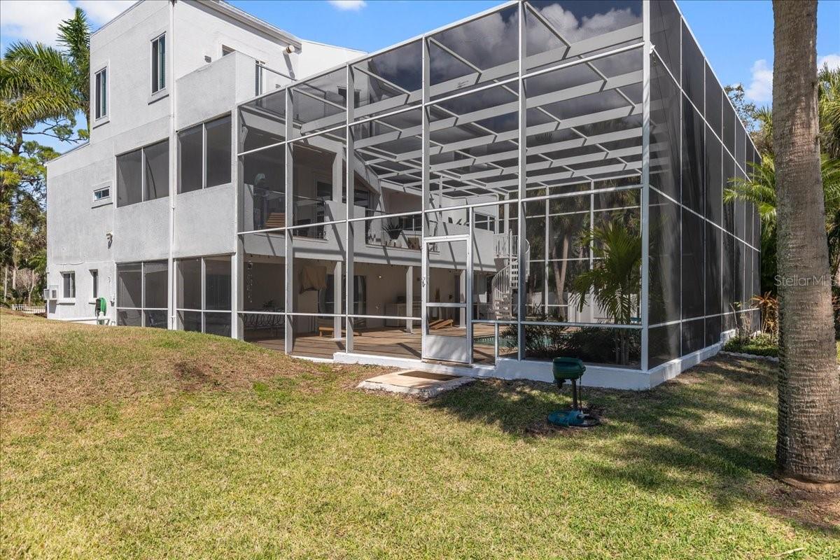 Image 61 of 73 For 375 Wellington Avenue